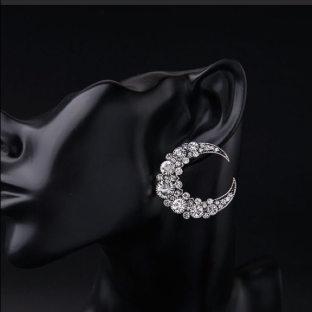 Large crystal crescent moon statement earrings - Picture 2 of 4